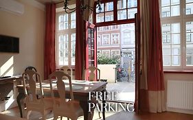 Patio Apartments - Old Town